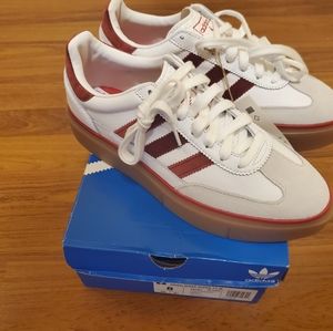 Adidas Sleek Super 72 sz 8 women